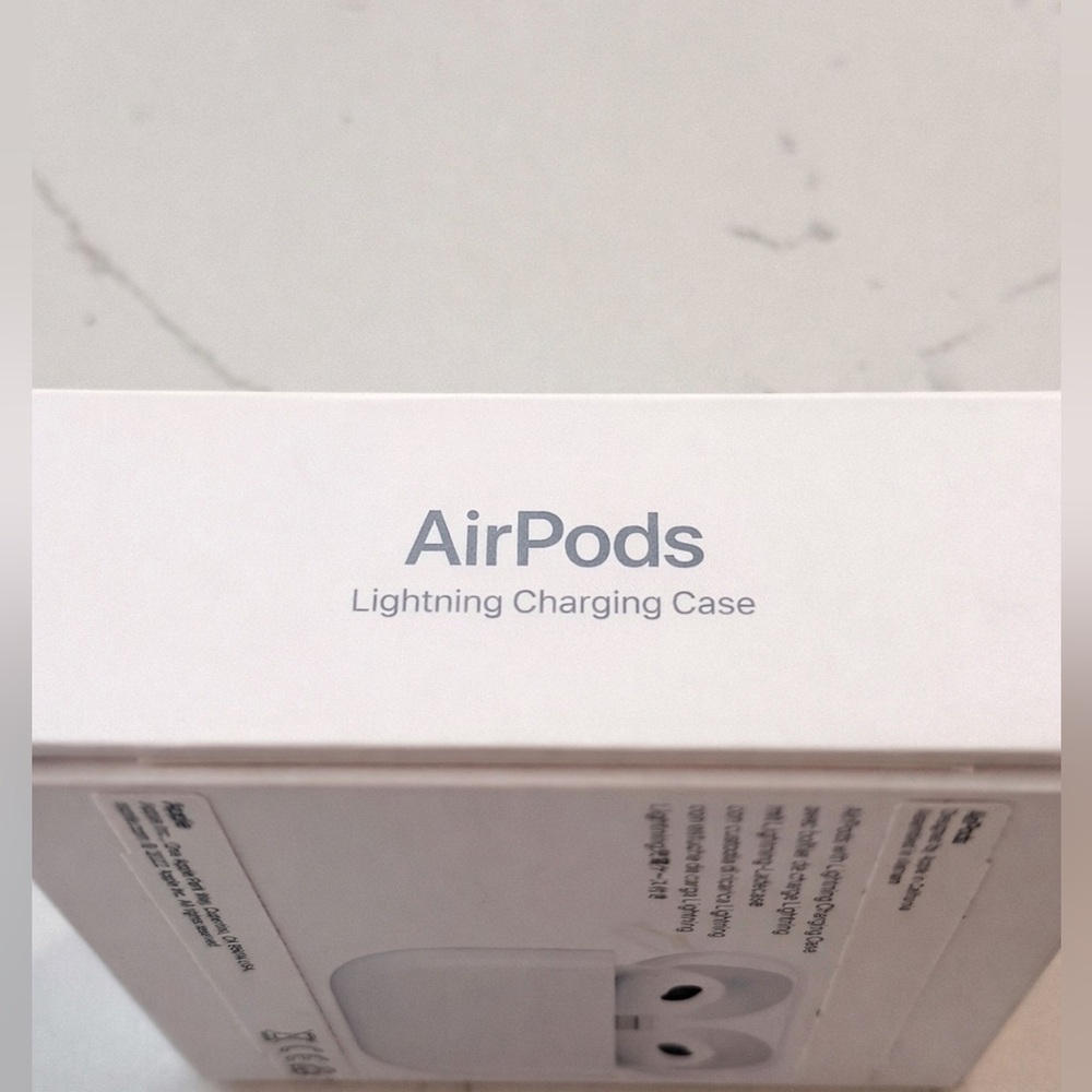 Apple AirPods 3rd Gen with Charging Cable, Case & USB Adapter - Picture 4 of 14
